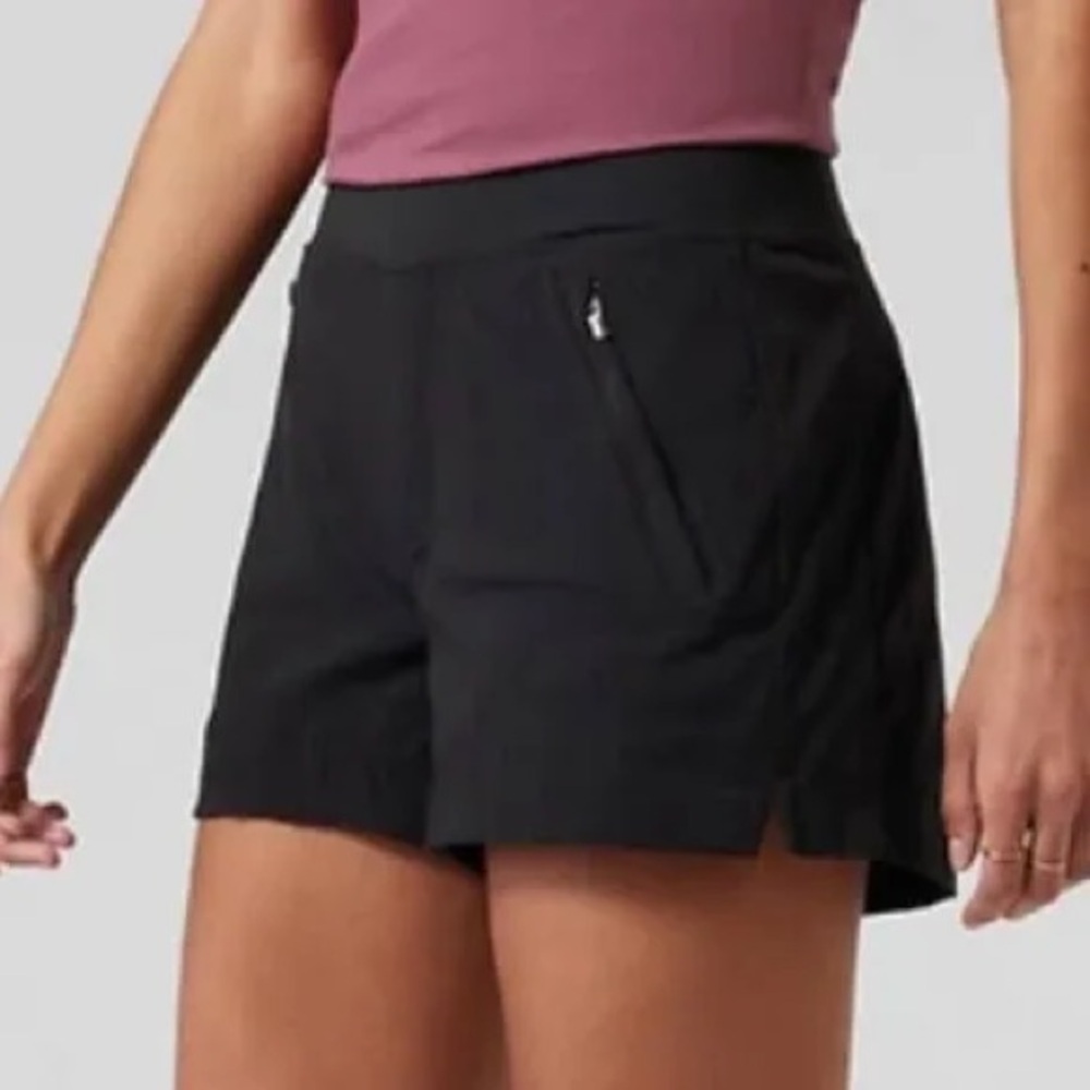 Athleta Trekkie Shorts, NWT, Size 2